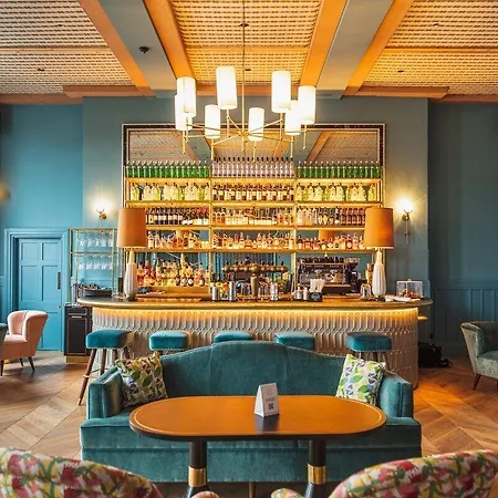 The Clarence Hotel 4*