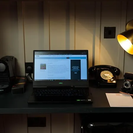 Hotel The Clarence 4*