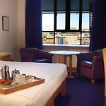 The Clarence 4*