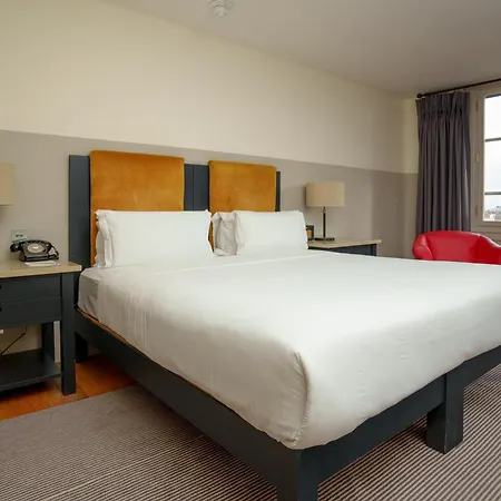 The Clarence Hotel 4*