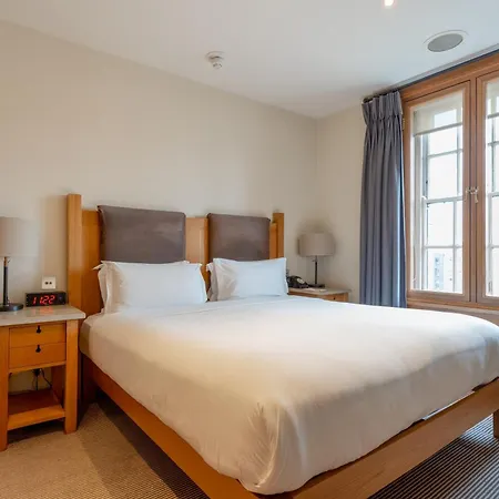 The Clarence Hotel 4*