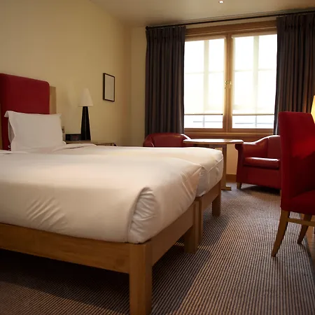 The Clarence Hotel 4*