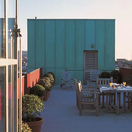 The Clarence דבלין