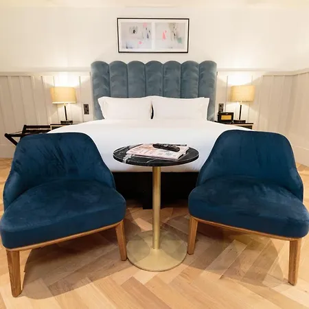 The Clarence Otel 4*