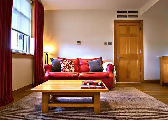 The Clarence דבלין