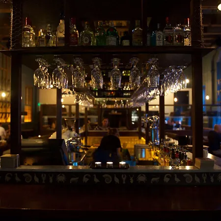 Szálloda The Clarence 4*