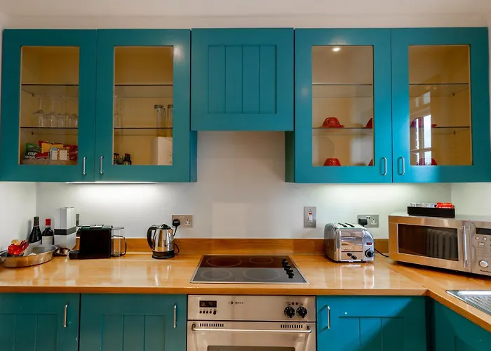 The Clarence Отель